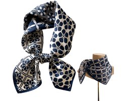 Mulberry-Zijden Sjaals voor Dames – Vierkante Satijnen Hoofdsjaal – Ademende, Lichte, Kleine Zijden Haarsjaal Voor Vrouwen Cadeau – 53 x 53 cm (Blauwwitte Bloemen)