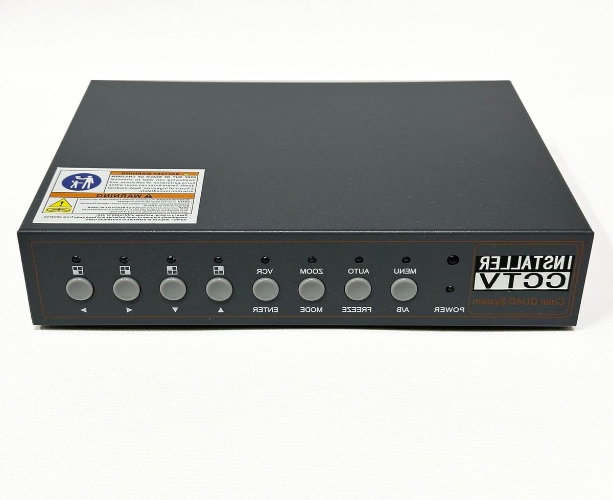 Video Quad Kleur - 4 Kanaals Multiplexer - Beveiligingsbeelden Monitoren - Bewegingsdetectie - 2 BNC Uitgangen - Zwart