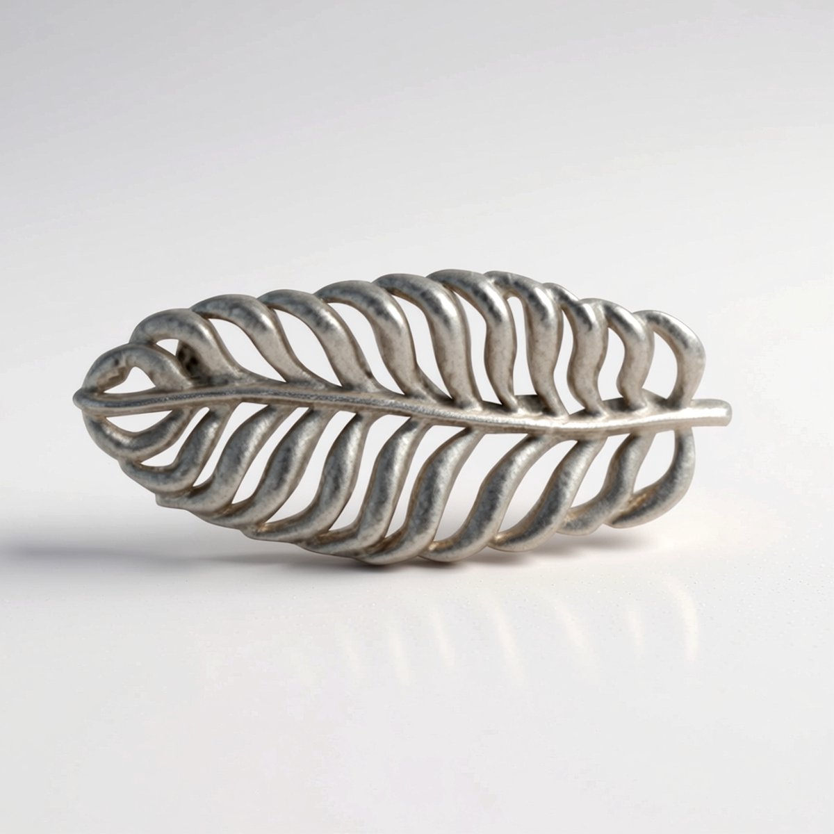 Cavill - Zilveren Broche Dames 925 Sterling Zilver - Filigraan Bladmotief - Elegante, Tijdloze Broche 52x23 mm - 5,8 g - Stijlvol Accessoire