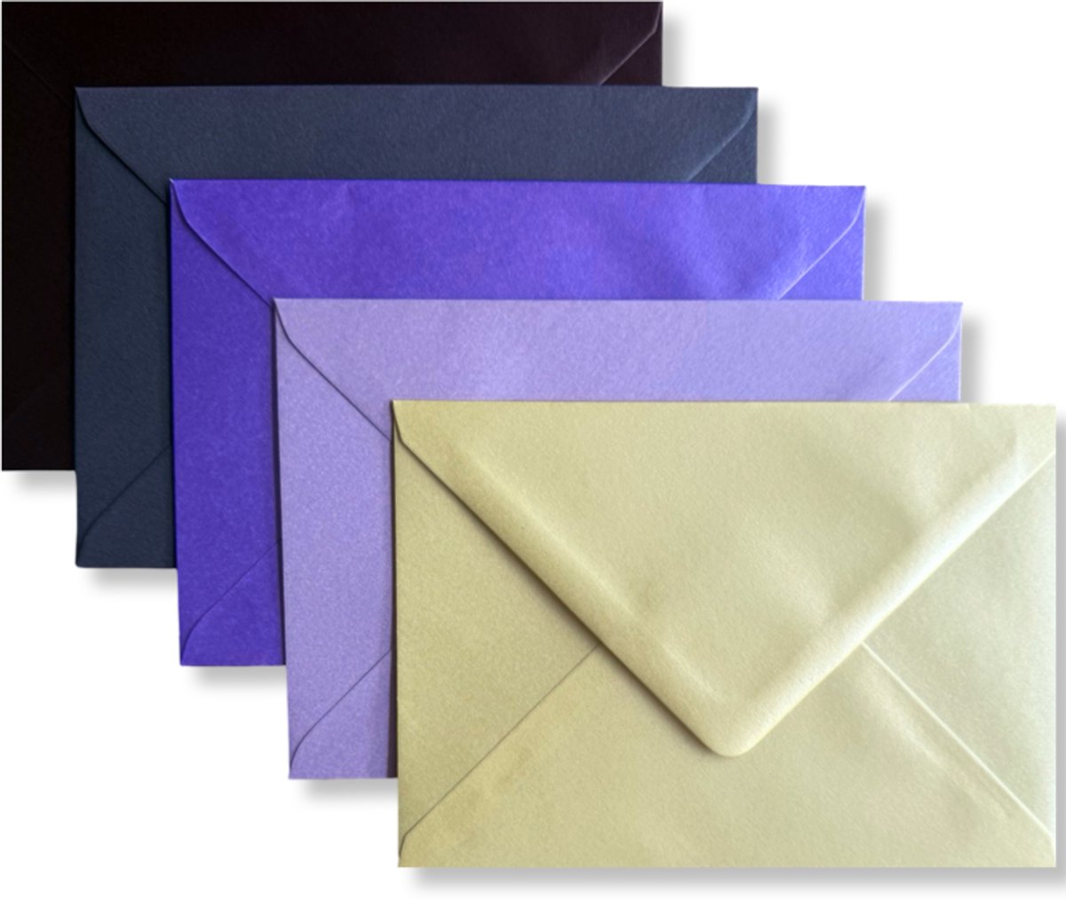 50 Gekleurde Enveloppen - C6 - 114x162mm - 5 kleuren - Geel / Roze/ Wit / Blauw / Groen - Assorti