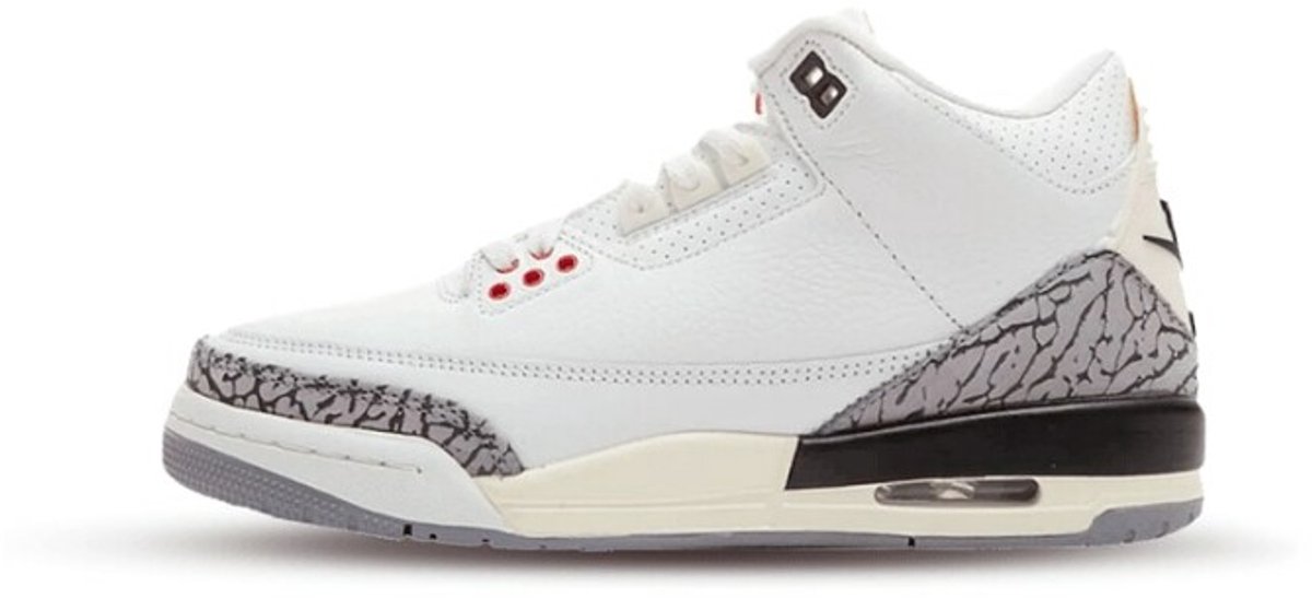 Air Jordan 3 Retro White Cement Reimagined (2023) (GS) - Maat 35.5