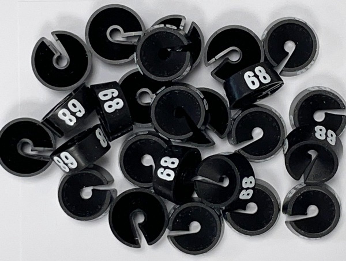 Bleijenberg Maatdopje maat 68 zwart - Maataanduiding voor kledinghangers per 25 stuks - Maatringetje Ø 20 mm - Kledinghangers - Kleerhanger - Kapstok - Mark-Brics - wisersizer