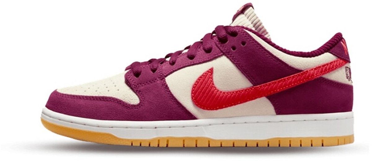 SB Dunk Low Rood