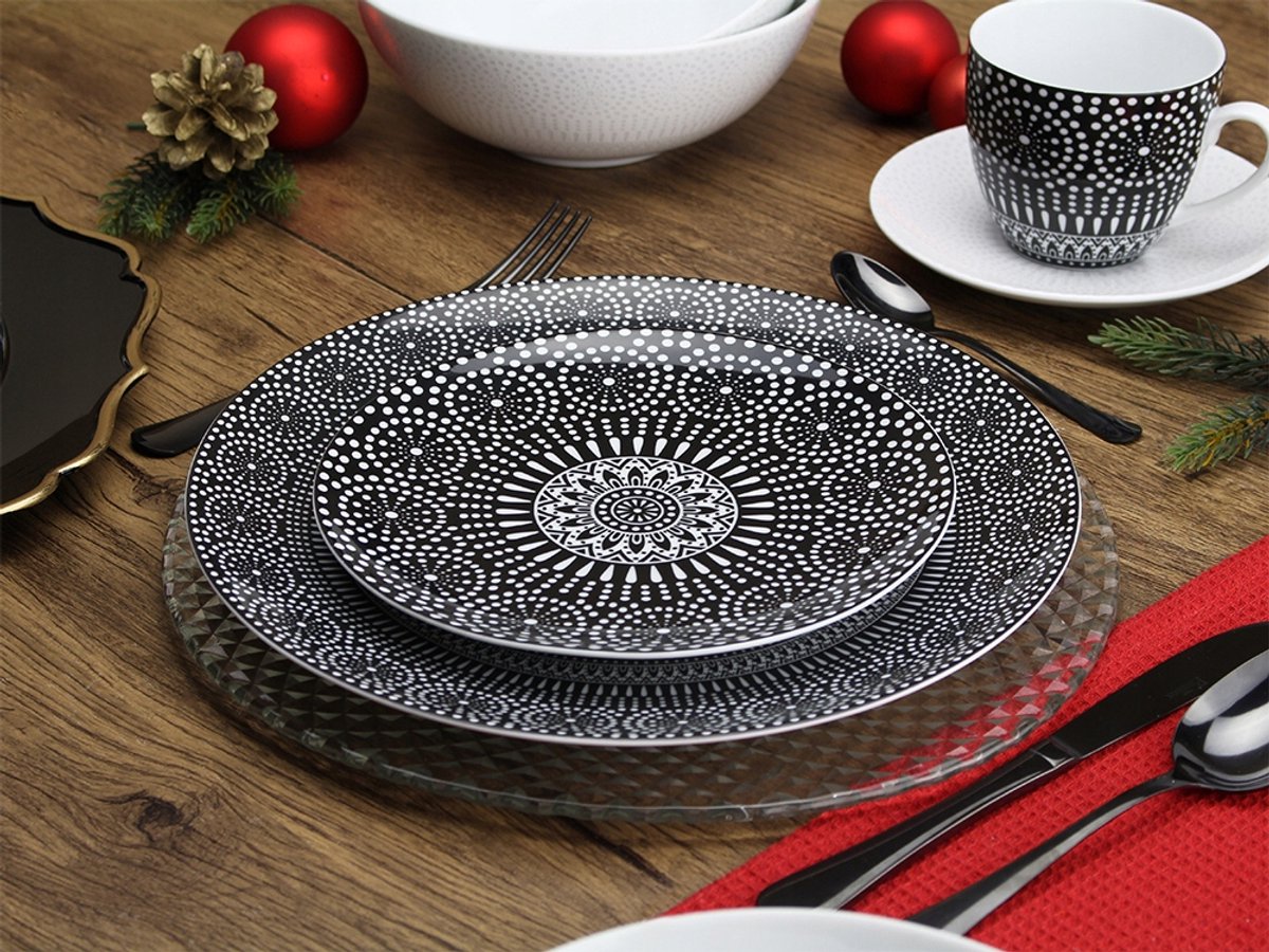 Bogucice Iva Zwart Servies voor 6 Personen (32 Delig)