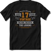 17 Jaar Legend - Feest kado T-Shirt Heren / Dames - Zilver / Goud - Perfect Verjaardag Cadeau Shirt - grappige Spreuken, Zinnen en Teksten. Maat M
