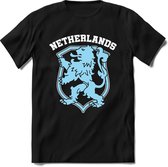 Nederland - Licht Blauw - T-Shirt Heren / Dames  - Nederland / Holland / Koningsdag Souvenirs Cadeau Shirt - grappige Spreuken, Zinnen en Teksten. Maat M