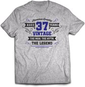 37 Jaar Legend - Feest kado T-Shirt Heren / Dames - Antraciet Grijs / Donker Blauw - Perfect Verjaardag Cadeau Shirt - grappige Spreuken, Zinnen en Teksten. Maat XL