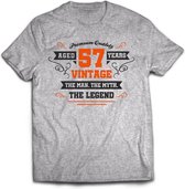57 Jaar Legend - Feest kado T-Shirt Heren / Dames - Antraciet Grijs / Oranje - Perfect Verjaardag Cadeau Shirt - grappige Spreuken, Zinnen en Teksten. Maat S