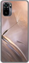 Geschikt voor Xiaomi Redmi Note 10 hoesje - Paardenbloem zaden - Abstract - Lucht - Siliconen Telefoonhoesje