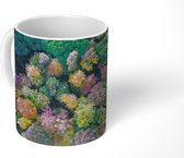 Mok - De boomtoppen met felle kleuren - 350 ML - Beker - Uitdeelcadeautjes
