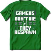 Gamers don't die pixel T-shirt | Paars | Gaming kleding | Grappig game verjaardag cadeau shirt Heren – Dames – Unisex | - Donker Groen - XXL
