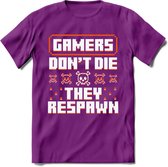 Gamers don't die pixel T-shirt | Oranje | Gaming kleding | Grappig game verjaardag cadeau shirt Heren – Dames – Unisex | - Paars - XL
