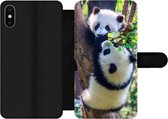 Bookcase Geschikt voor iPhone X telefoonhoesje - Panda's - Boom - Natuur - Met vakjes - Wallet case met magneetsluiting