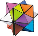 Veelkleurige magische kubus in een ster-achtige vorm met de kleuren roze, oranje, groen, paars, blauw, bruin en wit.