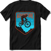 Adventure | TSK Studio Mountainbike kleding Sport T-Shirt | Blauw - Oranje | Heren / Dames | Perfect MTB Verjaardag Cadeau Shirt Maat 3XL