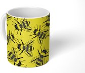 Mok - Koffiemok - Bij - Insect - Geel - Patronen - Mokken - 350 ML - Beker - Koffiemokken - Theemok