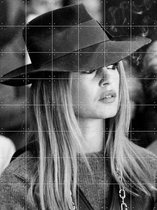 IXXI Brigitte Bardot at Micmac Fashion Show - Wanddecoratie - Portretten - 120 x 160 cm