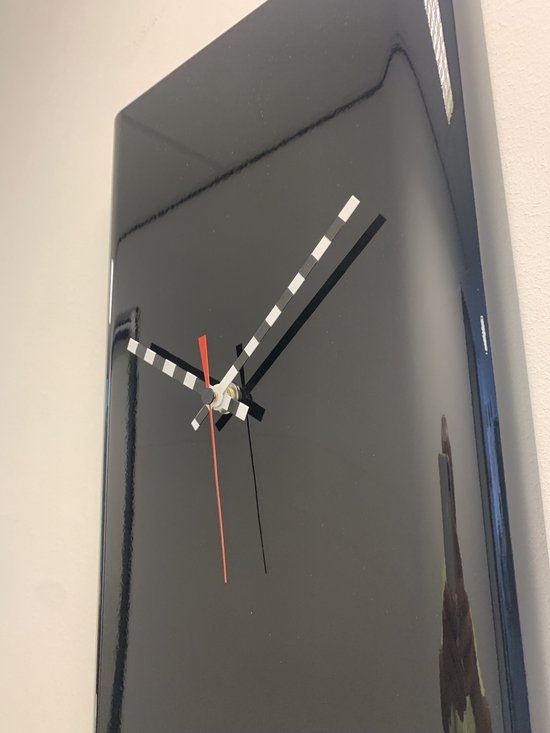 Horloge murale CHANTALBRANDO -- SARAGOSSA BLACK -- DESIGN MODERNE -- MADE IN HOLLAND