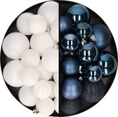 Kerstballen 60x stuks - mix wit/donkerblauw - 4-5-6 cm - kunststof - kerstversiering