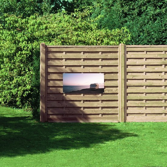 Tuinposter – Kamper Geparkeerd aan de Kust op Berg - 100x50 cm Foto op Tuinposter (wanddecoratie voor buiten en binnen)