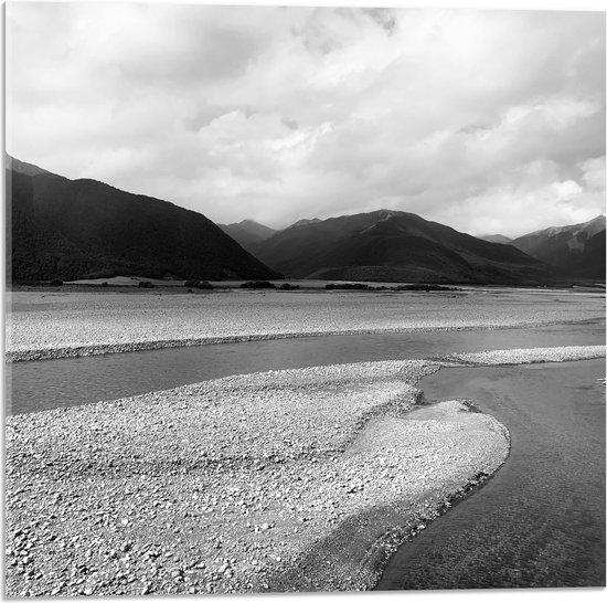 Acrylglas - Stenen - Water - Bergen - Wolken - Zwart - Wit - 50x50 cm Foto op Acrylglas (Met Ophangsysteem)