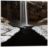 PVC Schuimplaat - Bergen - Waterval - Sneeuw - Water - 50x50 cm Foto op PVC Schuimplaat (Met Ophangsysteem)