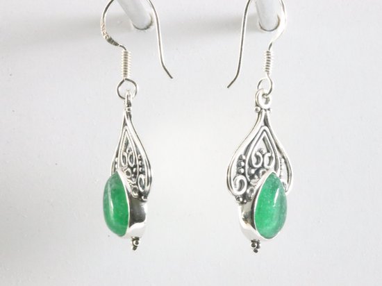 Lange oorbellen met groene jade en parel - Lelune Glamour LGEA532.1 Lange oorbellen met groene jade en parel - Lelune Glamour LGEA532.1