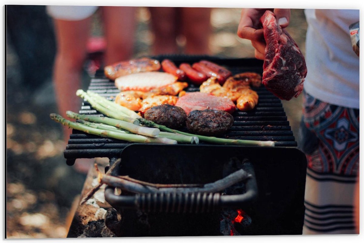 Dibond - Vlees op de Barbecue - 60x40cm Foto op Aluminium (Met Ophangsysteem)