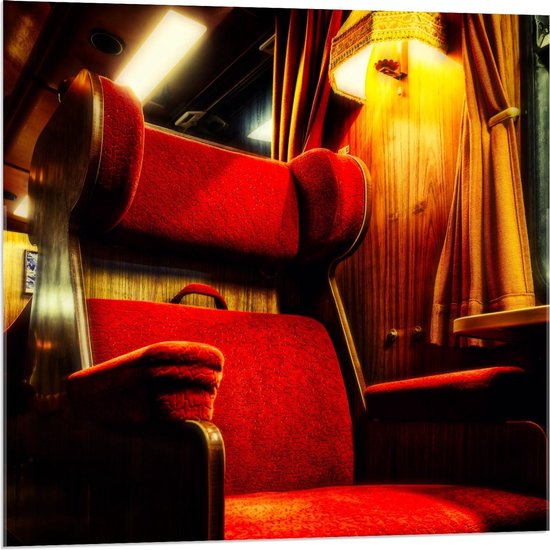 Acrylglas - Rode Luxe Trein Stoelen - 80x80cm Foto op Acrylglas (Met Ophangsysteem)