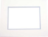 Passepartout Dubbeldik Ivoor/Licht Blauw 20,3x25,4cm met 11,8x16,8cm Venster (10 stuks)