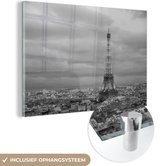 MuchoWow® Glasschilderij 180x120 cm - Schilderij acrylglas - Verlichte Eiffeltoren in de schemering - Foto op glas - Schilderijen