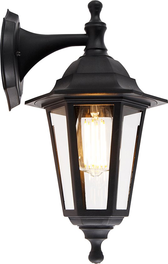 Zwarte klassieke wandlamp met glazen zijden en gloeilamp.