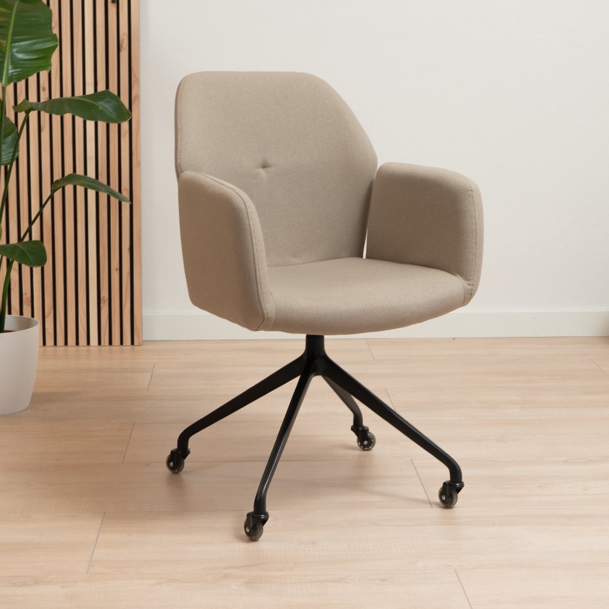 Bronx71® Scandinavische eetkamerstoel op wieltjes Runa gerecyclede stof taupe - stoel