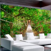 Fotobehangkoning - Behang - Vliesbehang - Fotobehang Touwbrug in de Jungle - 3D - 250 x 175 cm