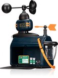 Blauw weerstation met anemometer, display met 25.9, open vak met meetinstrumenten, oranje draagband.
