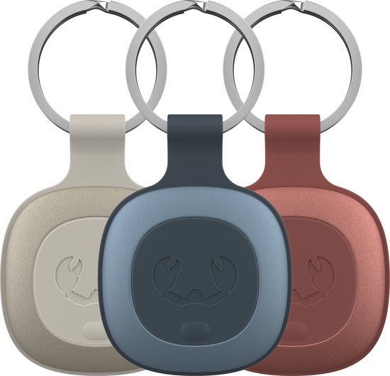 Drie Fresh 'n Rebel Smart Finders met sleutelringen, in de kleuren Silky Sand, Dive Blue en Safari Red, met opdruk van een krab.
