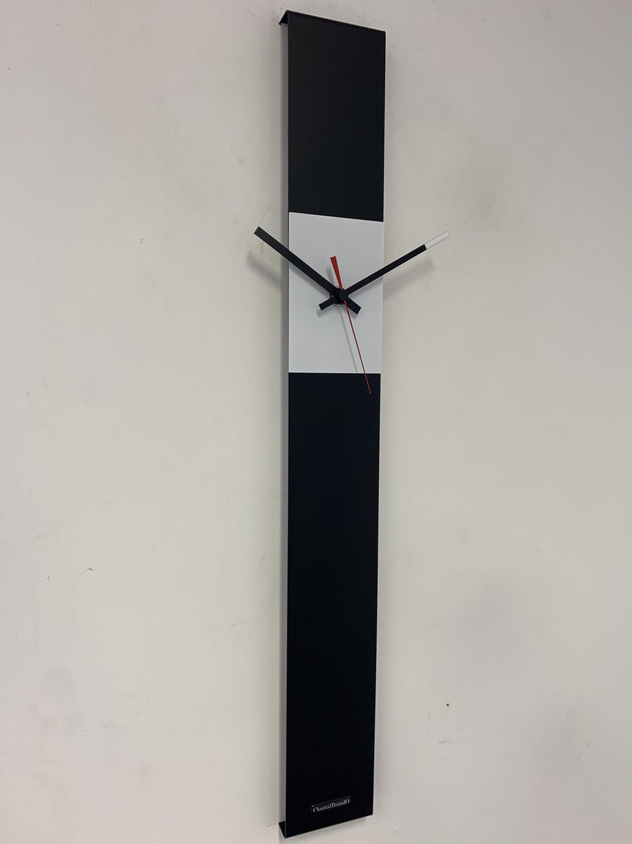 Wandklok CHANTALBRANDO SUMMIT BLACK & WHITE MODERN DESIGN = ZWART & WIT