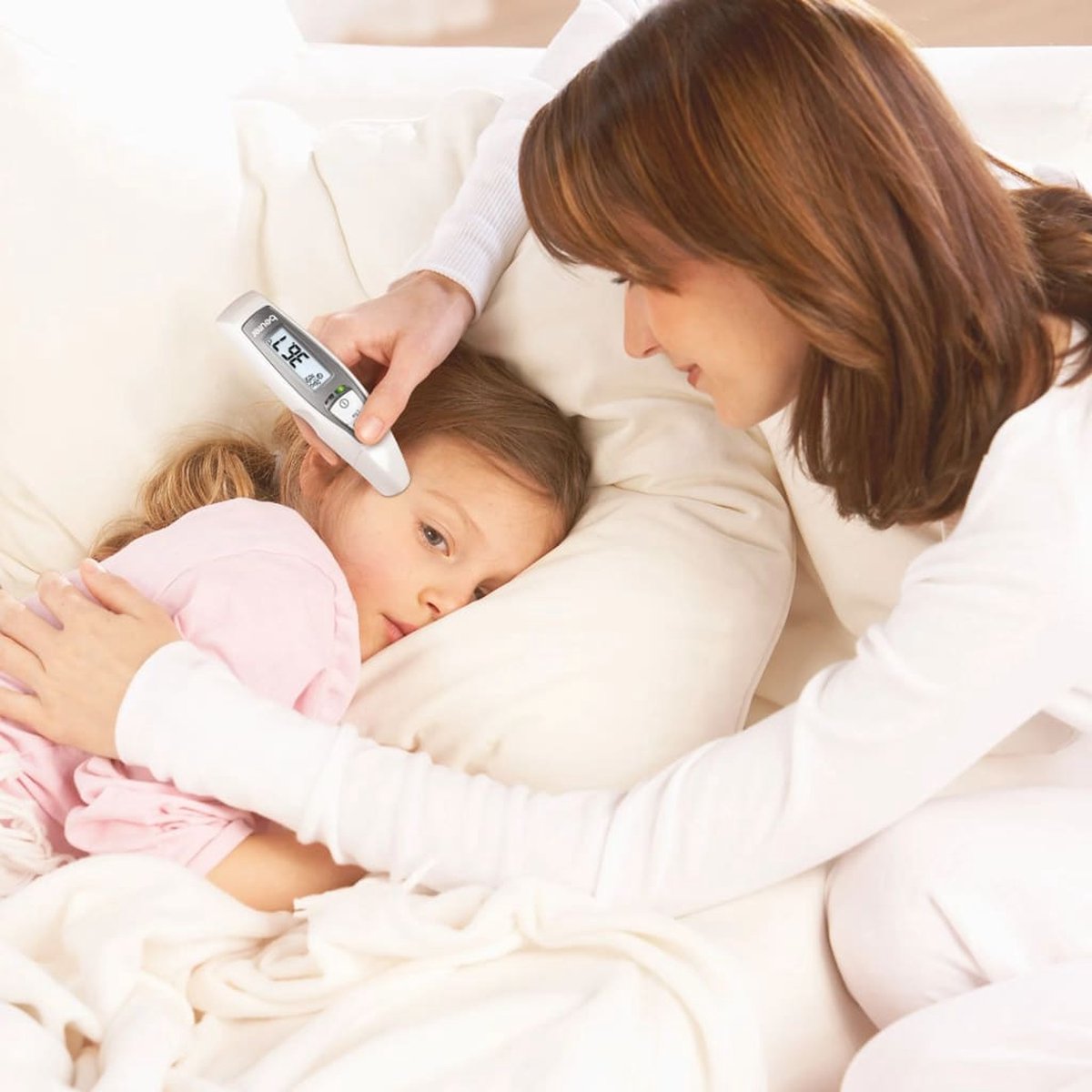 Beurer FT 65 Infraroodthermometer – Voorhoofd-, Oor- & Objectmeting – Digitale Koortsthermometer – Baby & Volwassene - LED Koortsindicator – 10 Geheugenplaatsen – Meting in Seconden – Groot Display – Medisch Gecertificeerd – Incl. Batterijen – Wit — cadeau in Cadeau-ideeën - foto 6