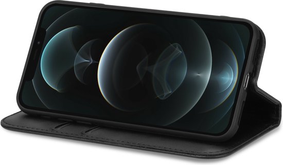 Zwarte telefoonhoes in boekstijl, open met scherm.