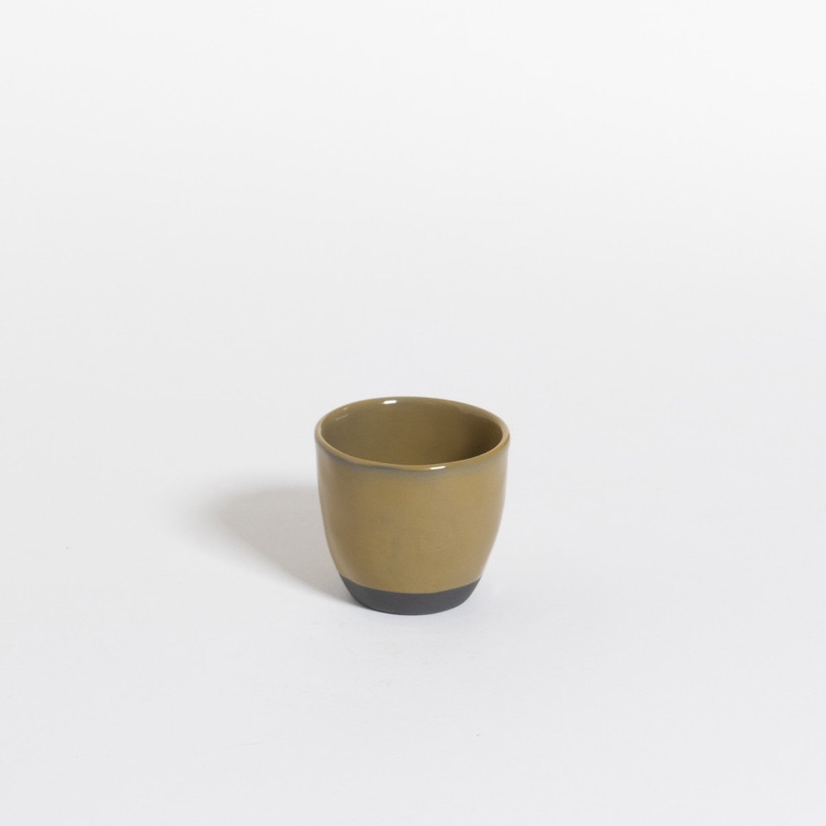 The Table | Atelier - Espressokopje - Curry - lichtbruin - handgemaakt espressomok - 65 ml