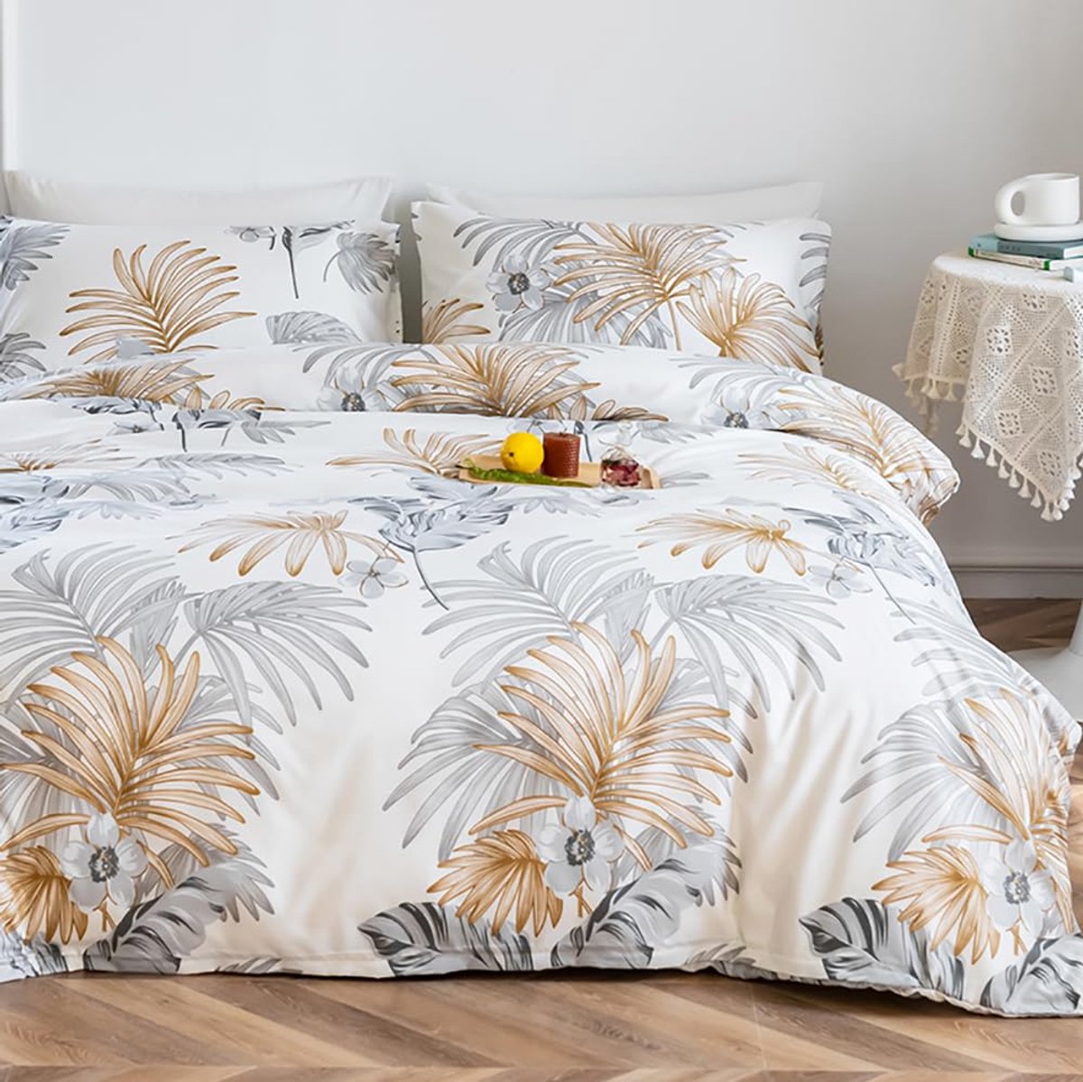 My Ninki ® Stijlvol Grijs-Gouden Beddengoed Set met Tropisch Bladeren en Bloemenpatroon in Microvezel wit