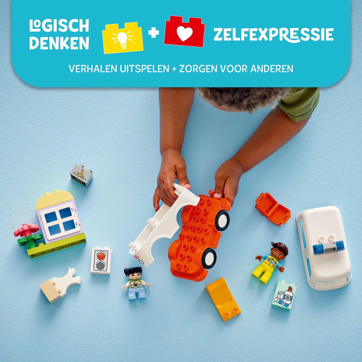 LEGO DUPLO Ambulance met chauffeur voor fantasiespel - 10447 – foto 3
