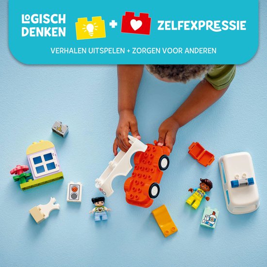 LEGO DUPLO Ambulance avec chauffeur pour faire semblant de jouer - 10447