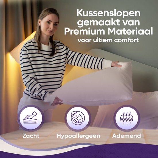 Een vrouw houdt een beige kussensloop vast. Iconen voor zacht, hypoallergeen en ademend.