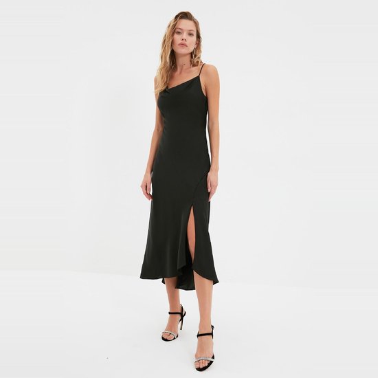 Trendyol Robe droite à manches standard et col bénitier pour femme