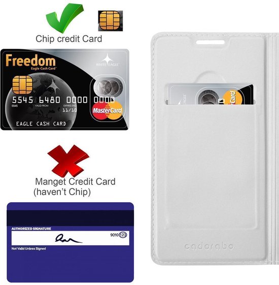 Coque Cadorabo pour Samsung Galaxy A7 2018 en CLASSY SILVER - Coque de protection avec fermeture magnétique