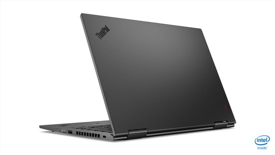 Achterkant van een zwarte ThinkPad-laptop in gesloten stand, inclusief Intel Inside-logo.