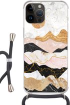 Geschikt voorApple Iphone 14 Pro Max - Crossbody Case - Marmer print - Goud - Pastel - Siliconen - Crossbody - Backcover met Koord - Telefoonhoesje met koord - Hoesje met touw