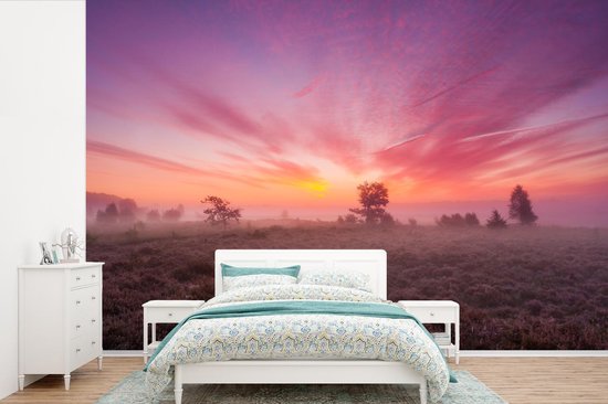Behang - Fotobehang Paarse tinten in Nederlands landschap - Breedte 420 cm x hoogte 280 cm
