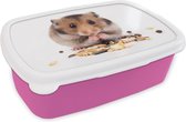 Broodtrommel Roze - Lunchbox - Brooddoos - hamster eet zaden - 18x12x6 cm - Kinderen - Meisje